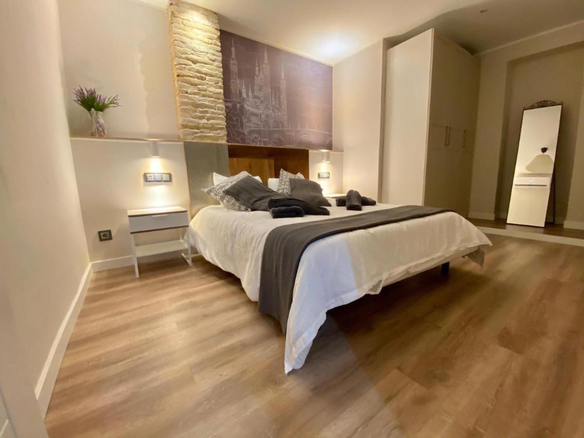 Apartamenticos Studio 39 Zaragoza Dış mekan fotoğraf