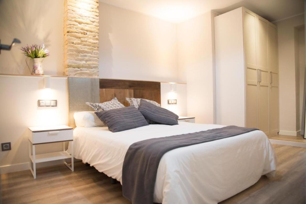 Apartamenticos Studio 39 Zaragoza Dış mekan fotoğraf
